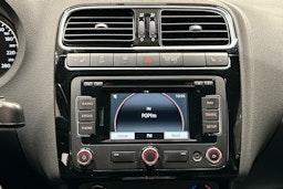 valkoinen Volkswagen Polo 2013 kuva 20.