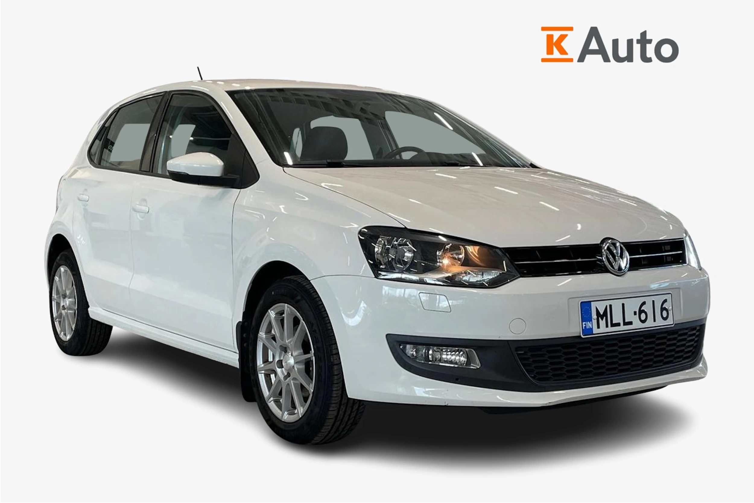 valkoinen Volkswagen Polo 2013 kuva 1.