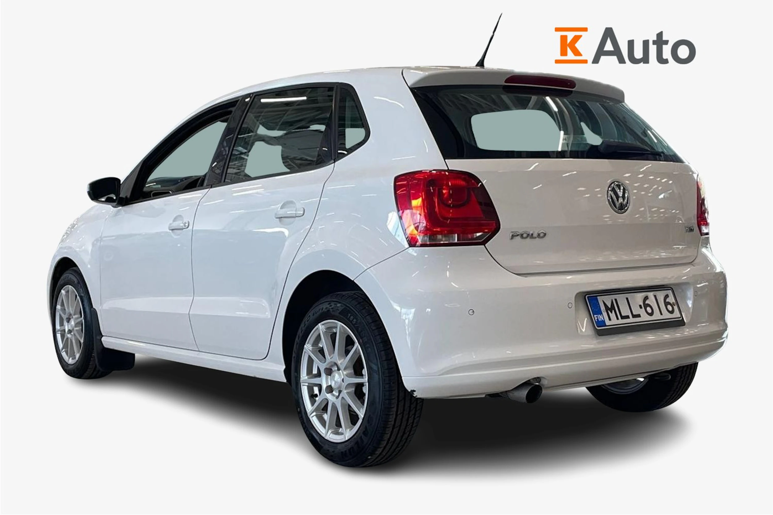valkoinen Volkswagen Polo 2013 kuva 2.