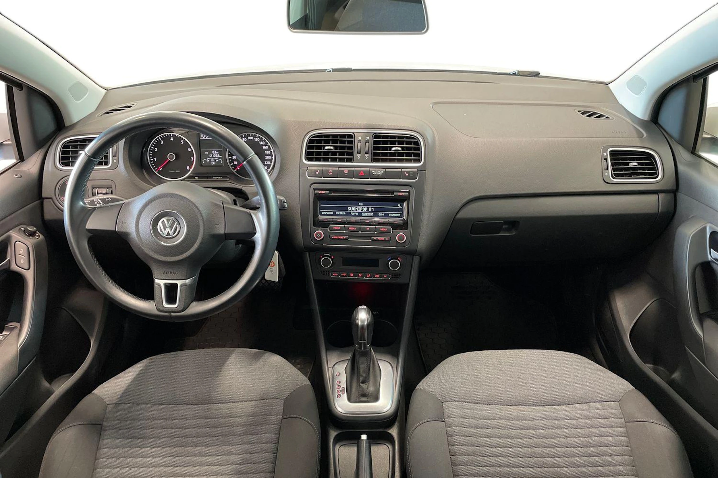 valkoinen Volkswagen Polo 2013 kuva 7.