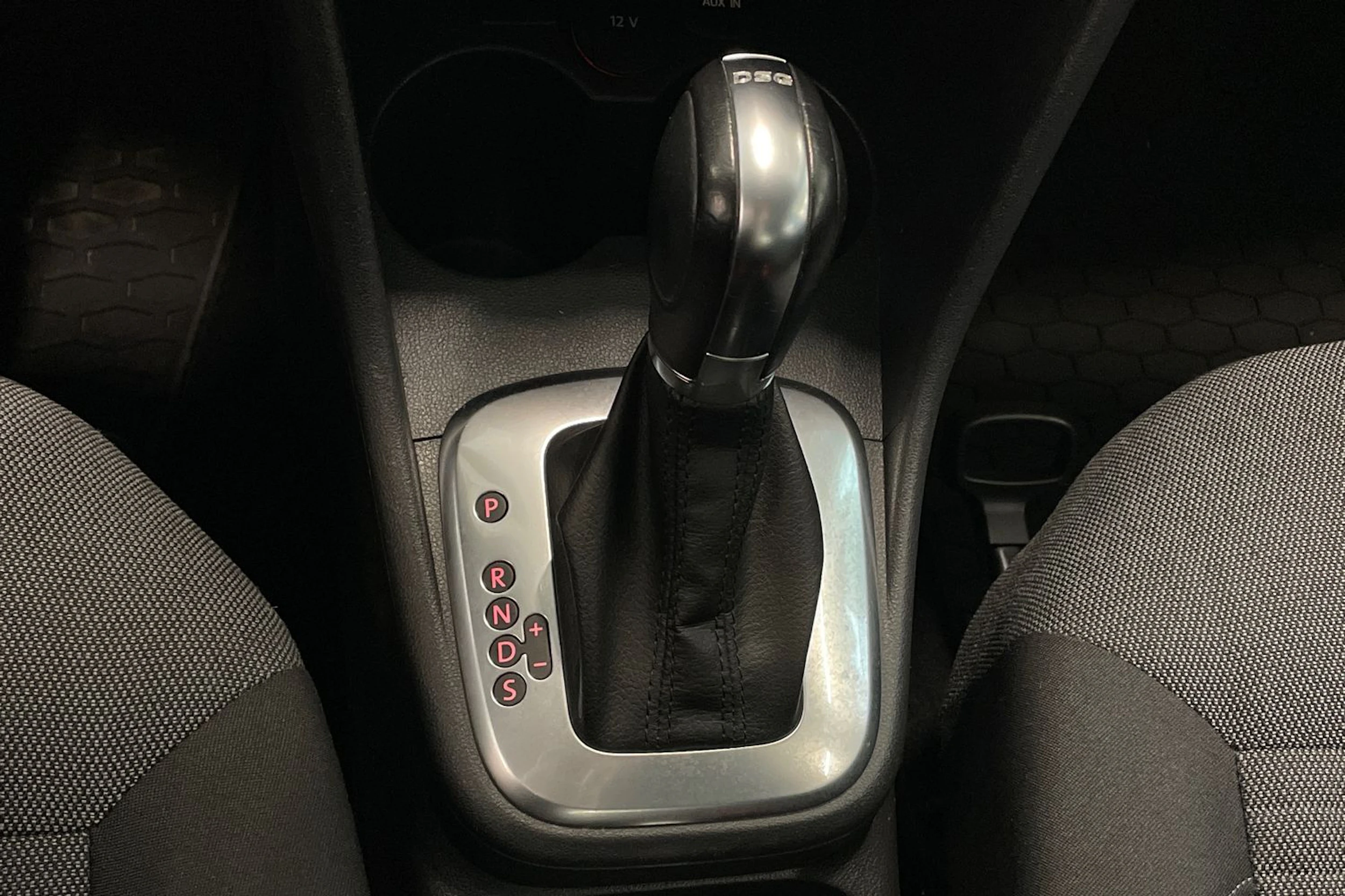 valkoinen Volkswagen Polo 2013 kuva 19.