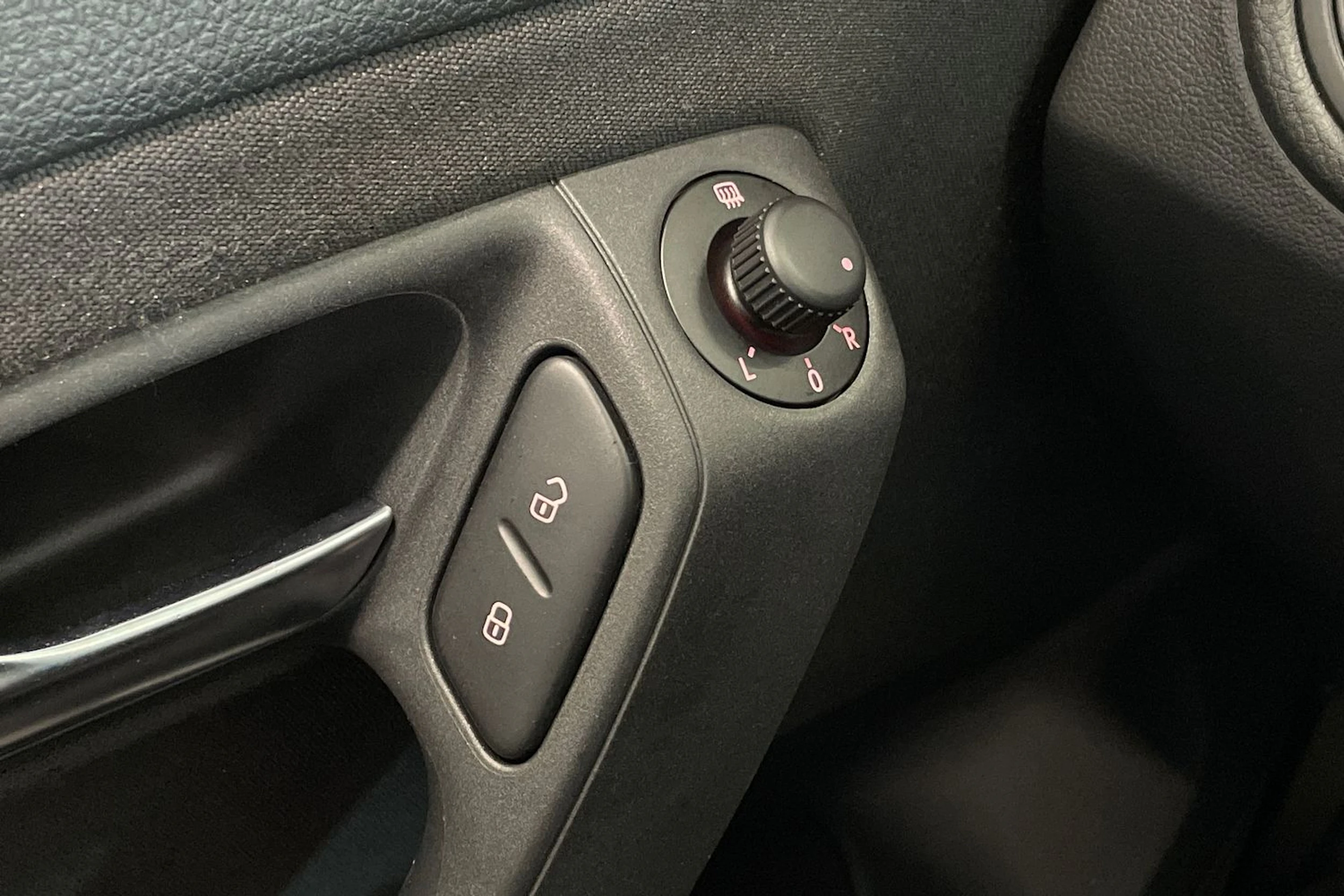 valkoinen Volkswagen Polo 2013 kuva 20.