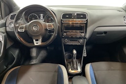 Sininen Volkswagen POLO 2013 kuva 9.