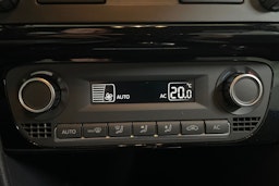 Sininen Volkswagen POLO 2013 kuva 16.