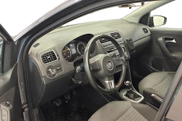 harmaa Volkswagen Polo 2013 kuva 6.