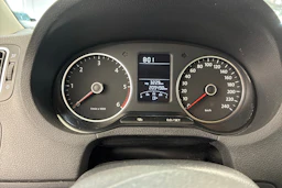 harmaa Volkswagen Polo 2013 kuva 15.