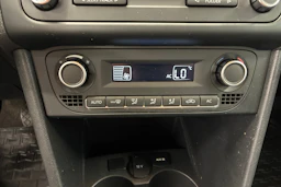 harmaa Volkswagen Polo 2013 kuva 19.