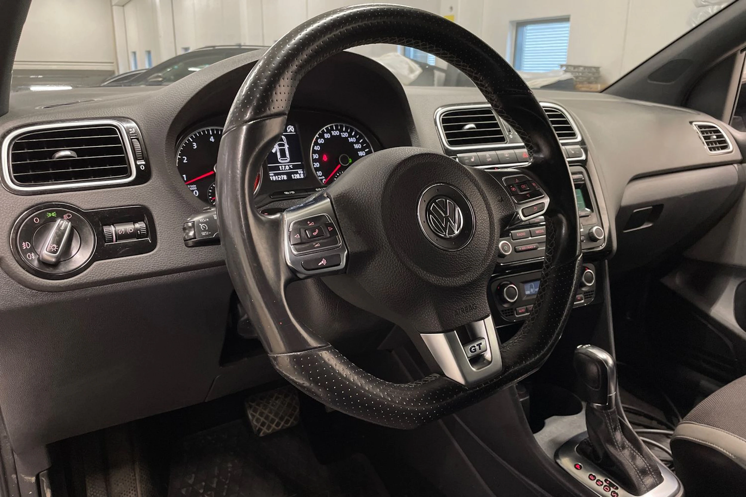 hopea Volkswagen Polo 2014 kuva 19.