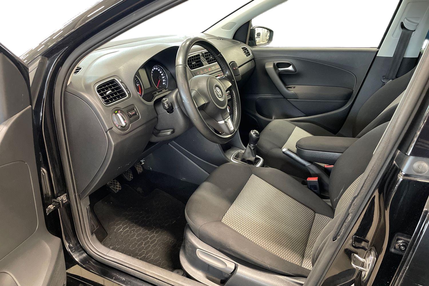 Volkswagen Polo 2013, bild 7/25