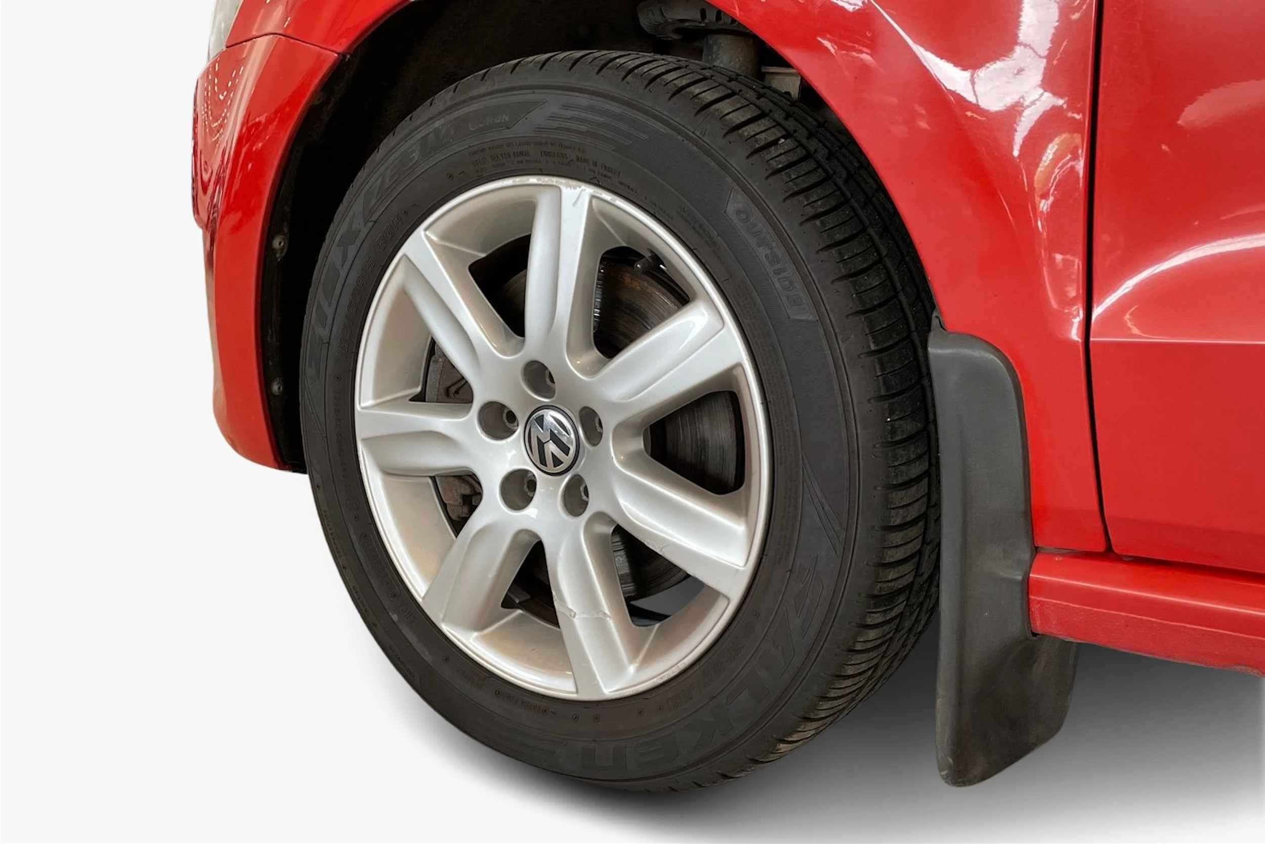 oranssi Volkswagen Polo 2014 kuva 9.