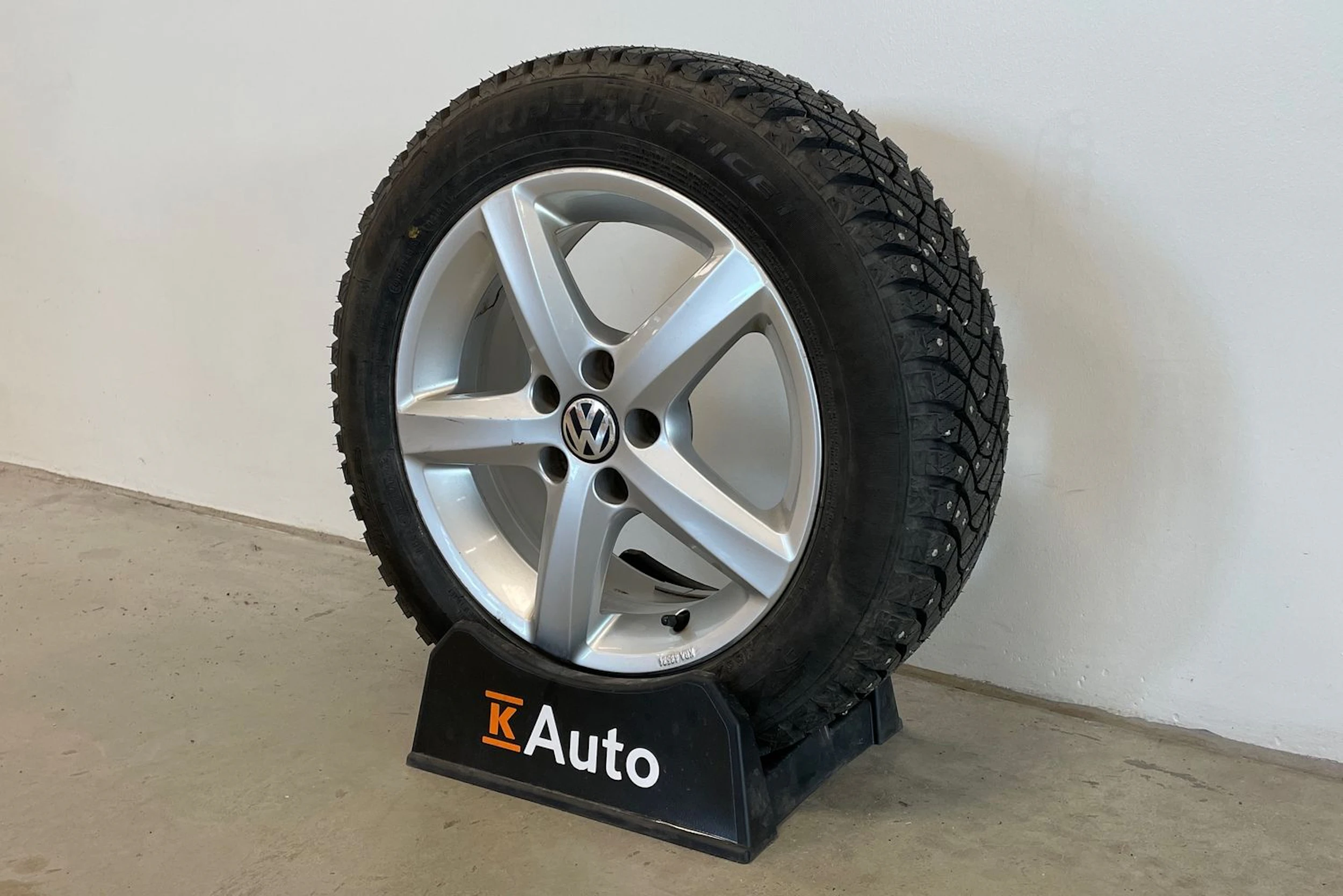 oranssi Volkswagen Polo 2014 kuva 10.