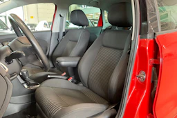 oranssi Volkswagen Polo 2014 kuva 11.