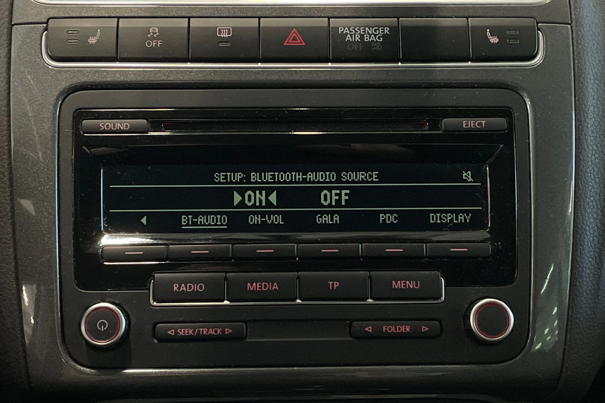 oranssi Volkswagen Polo 2014 kuva 17.