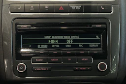 oranssi Volkswagen Polo 2014 kuva 17.