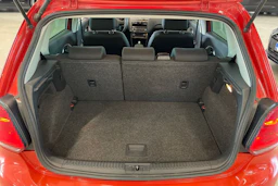 oranssi Volkswagen Polo 2014 kuva 23.