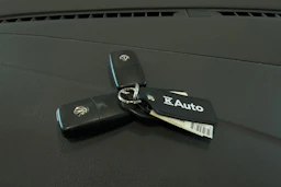 oranssi Volkswagen Polo 2014 kuva 25.