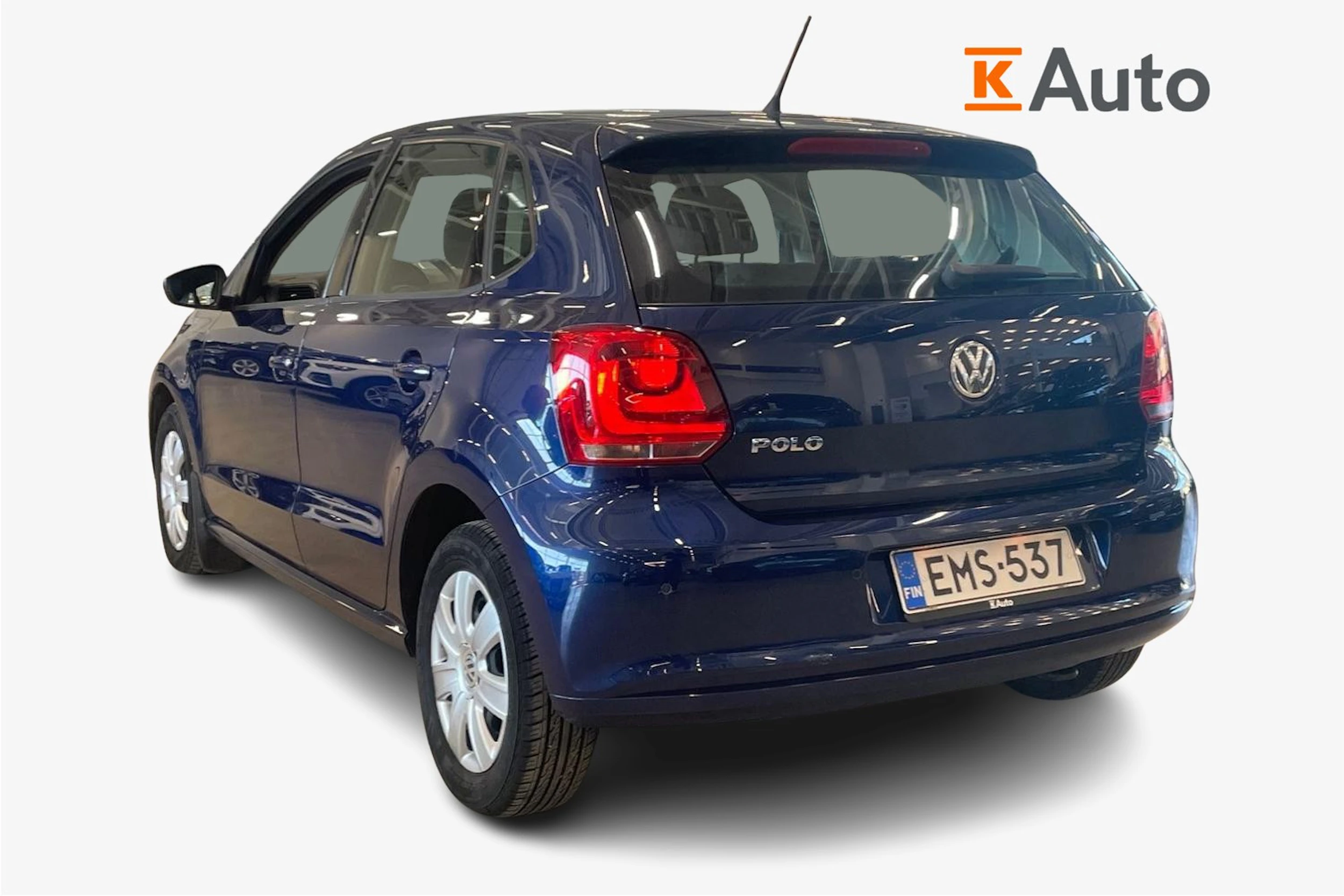 sininen Volkswagen Polo 2014 kuva 3.