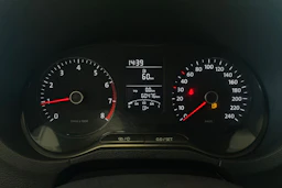 sininen Volkswagen Polo 2014 kuva 16.
