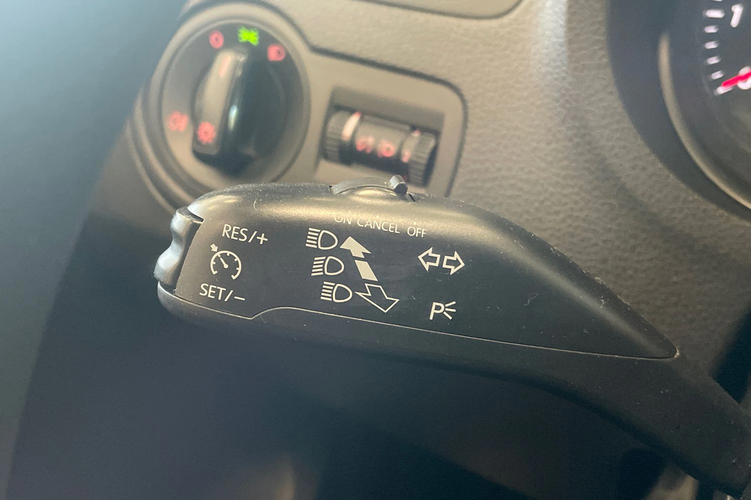 sininen Volkswagen Polo 2014 kuva 17.