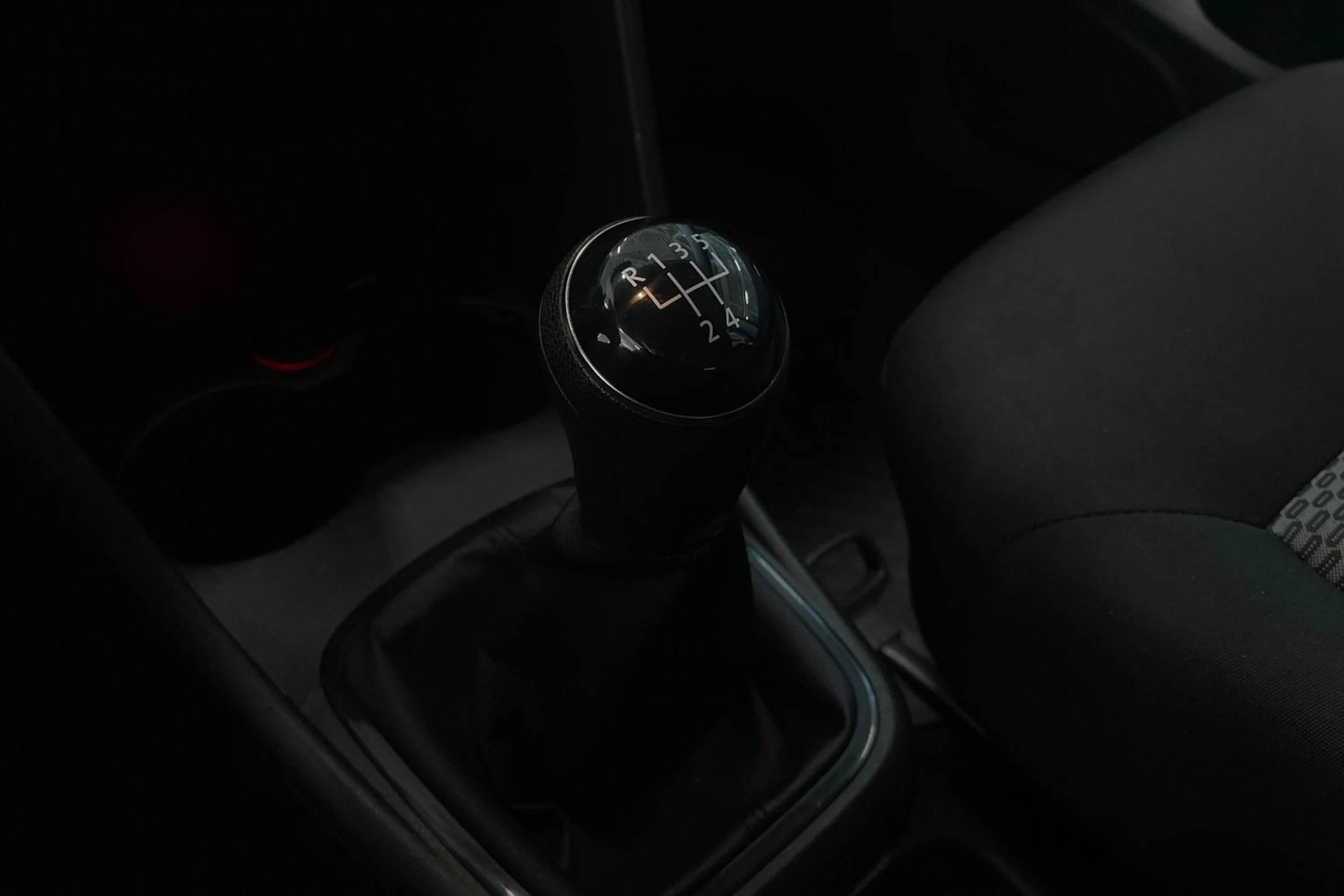 sininen Volkswagen Polo 2014 kuva 24.