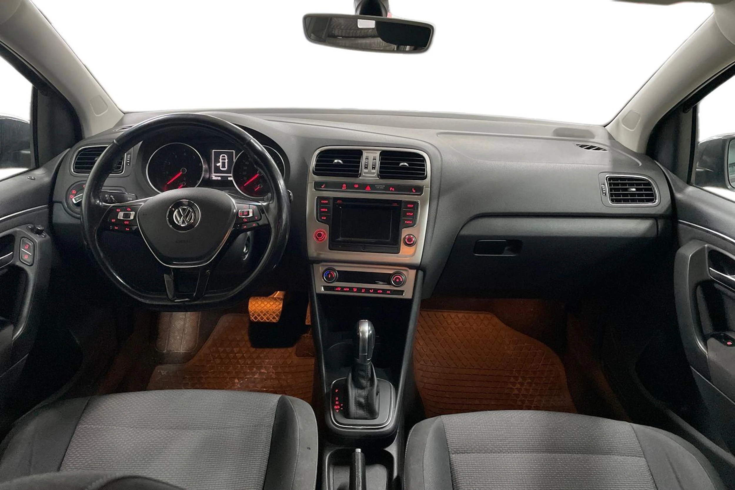 harmaa Volkswagen Polo 2014 kuva 7.