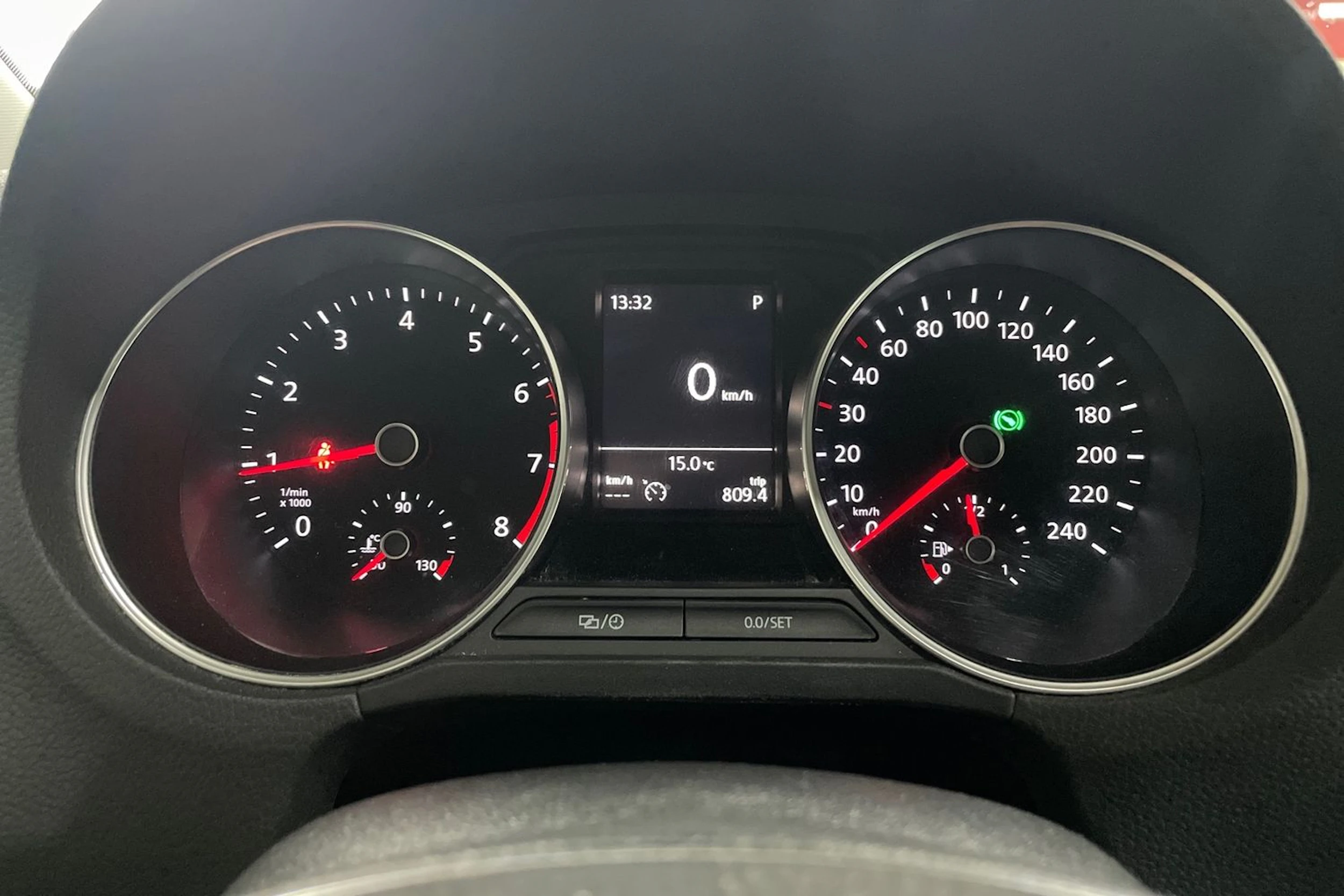 harmaa Volkswagen Polo 2014 kuva 13.