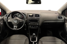 punainen Volkswagen Polo 2014 kuva 8.