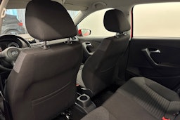 punainen Volkswagen Polo 2014 kuva 12.