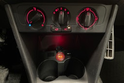 Sininen Volkswagen POLO 2014 kuva 17.