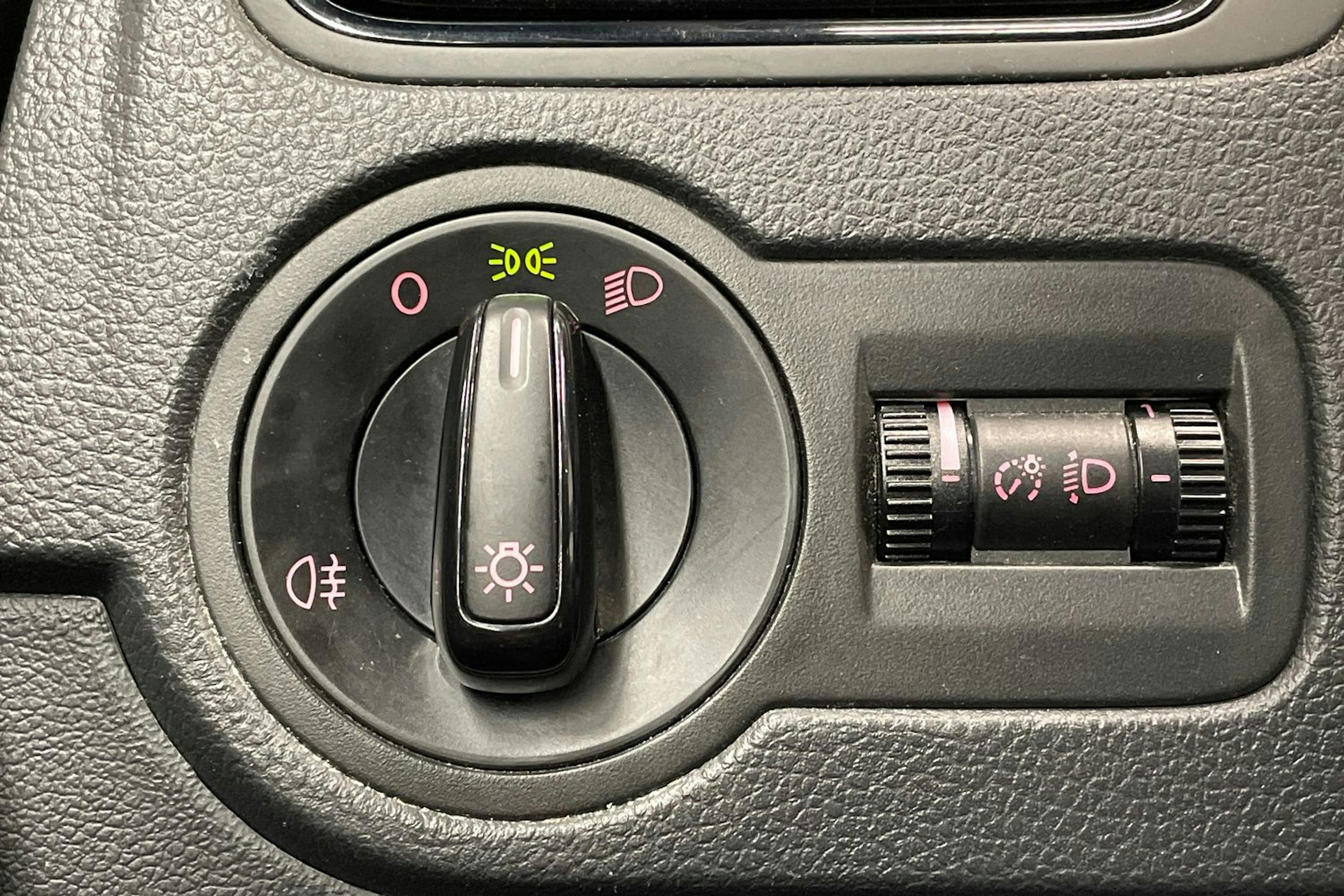 Sininen Volkswagen POLO 2014 kuva 19.