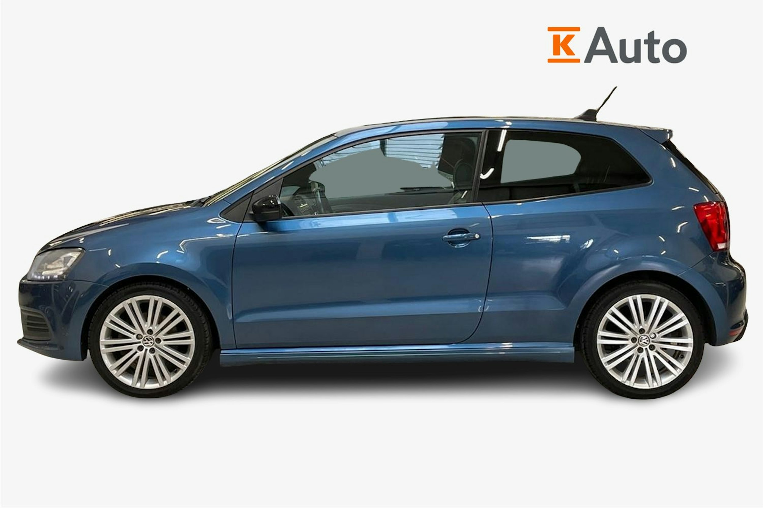 sininen Volkswagen Polo 2014 kuva 6.