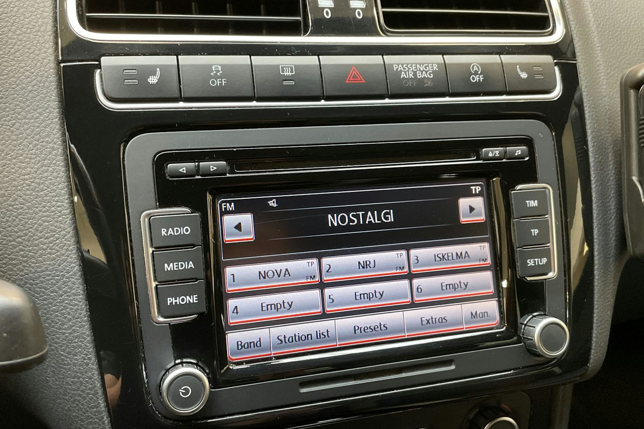 sininen Volkswagen Polo 2014 kuva 17.