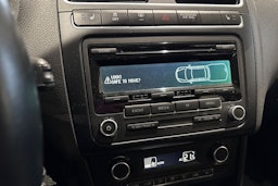 harmaa Volkswagen Polo 2014 kuva 16.