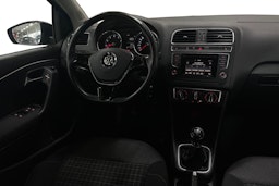 musta Volkswagen Polo 2015 kuva 9.