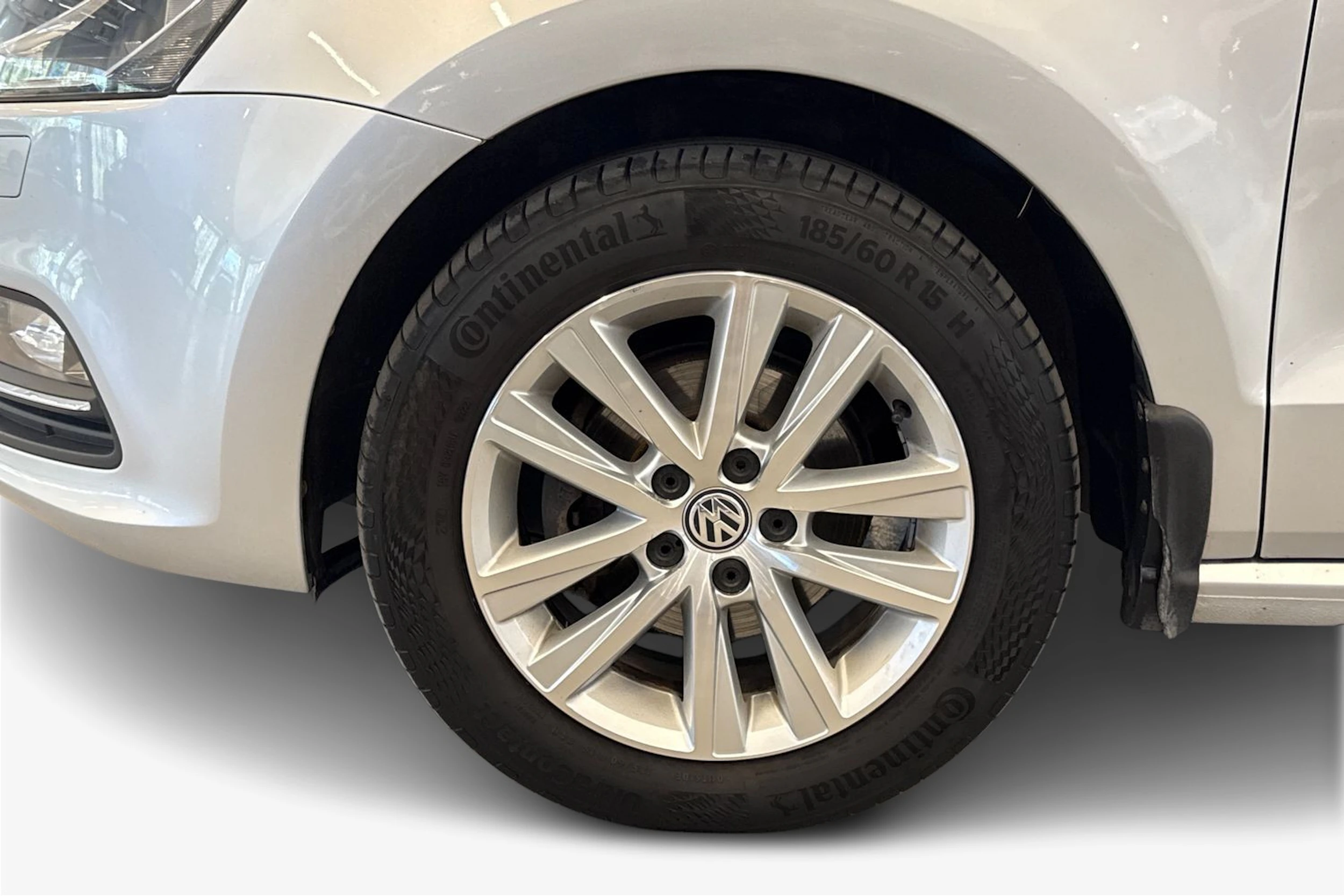 Hopea Volkswagen POLO 2015 kuva 9.