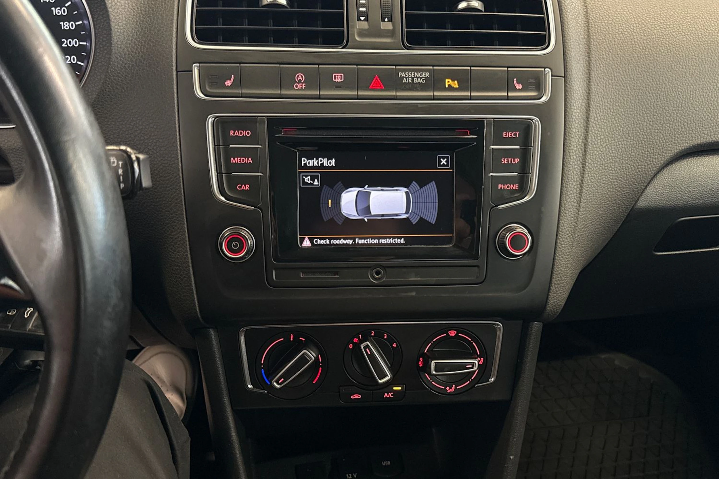 Hopea Volkswagen POLO 2015 kuva 13.