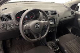 harmaa Volkswagen Polo 2015 kuva 7.