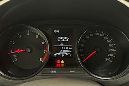 harmaa Volkswagen Polo 2015 kuva 15.