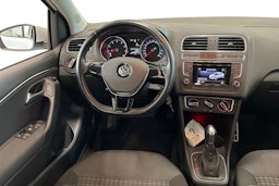 valkoinen Volkswagen Polo 2015 kuva 9.