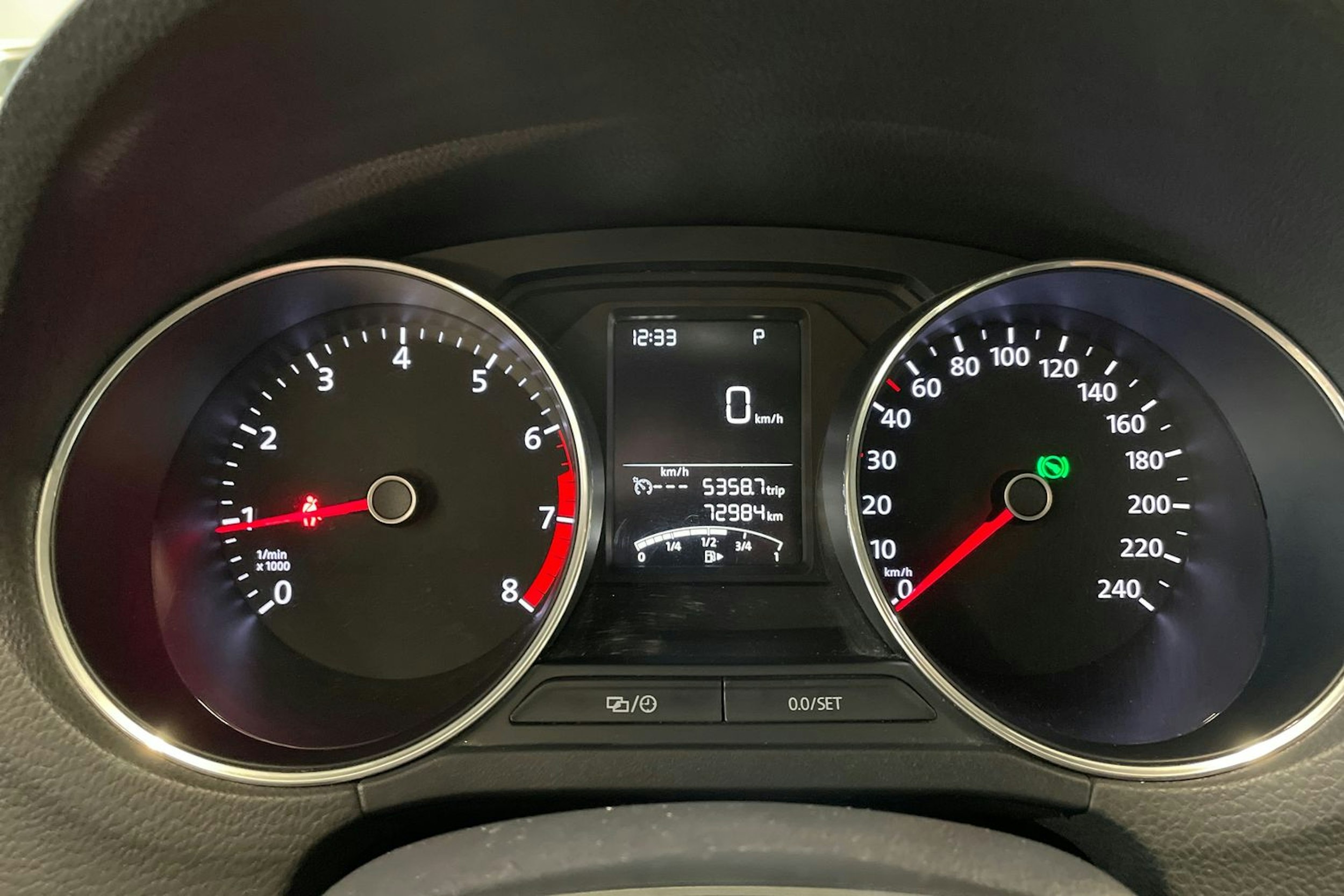 valkoinen Volkswagen Polo 2015 kuva 17.
