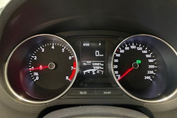 valkoinen Volkswagen Polo 2015 kuva 17.