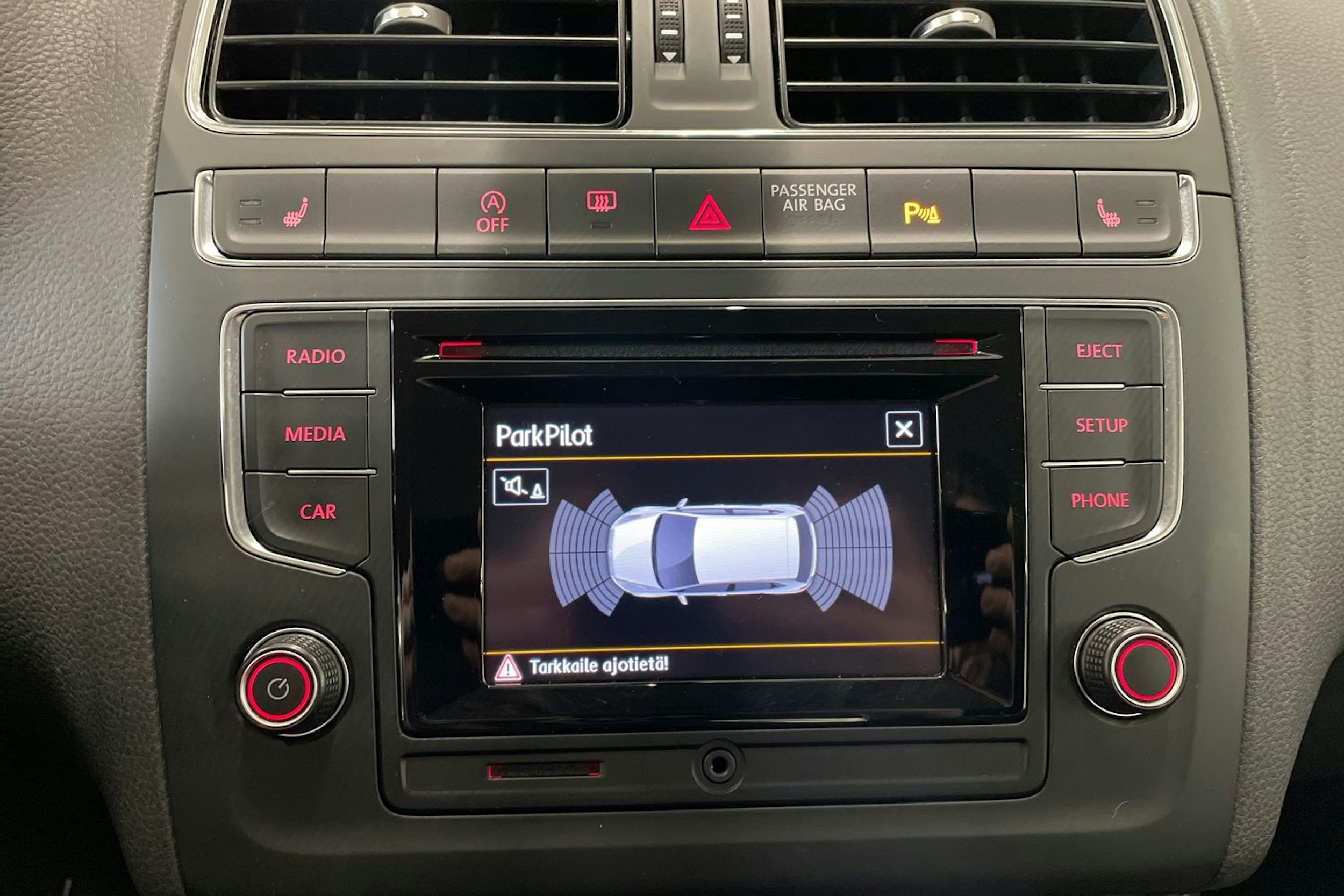 valkoinen Volkswagen Polo 2015 kuva 20.
