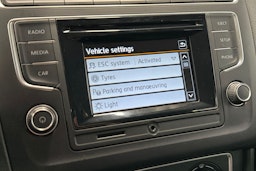 sininen Volkswagen Polo 2015 kuva 15.