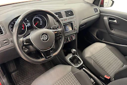 Punainen Volkswagen POLO 2015 kuva 8.