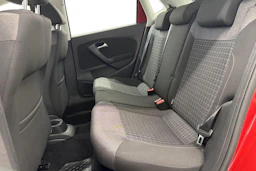 Punainen Volkswagen POLO 2015 kuva 11.