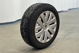 Punainen Volkswagen POLO 2015 kuva 13.