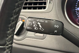 Punainen Volkswagen POLO 2015 kuva 21.