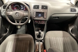 Punainen Volkswagen POLO 2015 kuva 9.