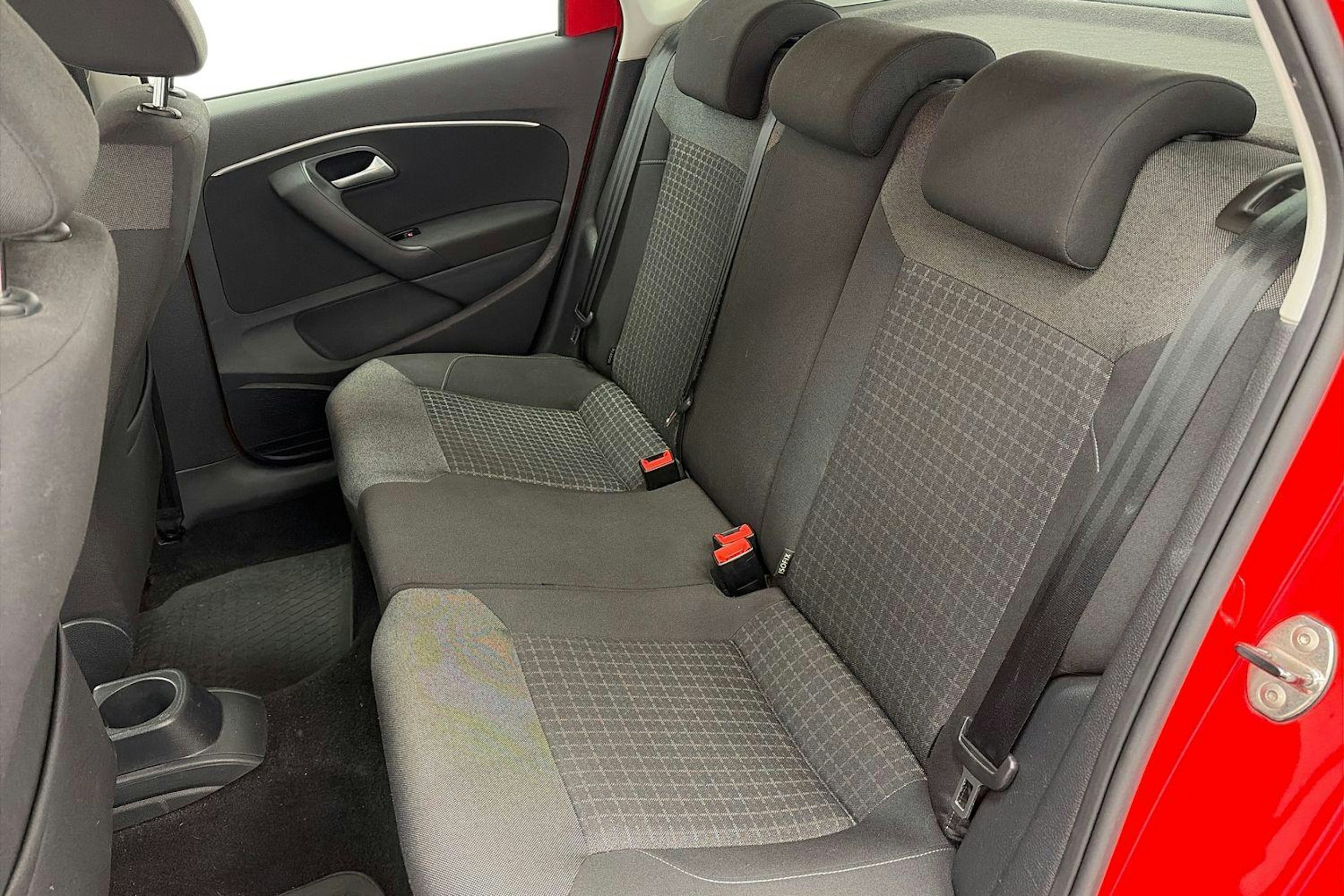 Punainen Volkswagen POLO 2015 kuva 10.