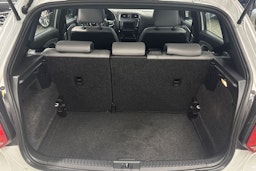valkoinen Volkswagen Polo 2015 kuva 31.
